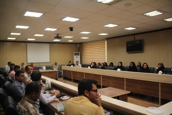 دومین دوره بالندگی حرفه ای عمومی ویژه کارکنان دانشگاه هرمزگان برگزار گردید 6