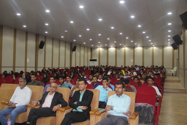 به مناسبت هفته کتاب و کتابخوانی در دانشگاه فرهنگیان هرمزگان برگزار گردید:
 4