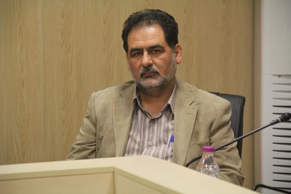 مشاور فرهنگی، اجتماعی و علمی سازمان برنامه و بودجه کشور به اتفاق معاون طرح و برنامه دانشگاه فرهنگیان و مدیران کل طرح و برنامه و منابع انسانی دانشگاه از پردیس های استان هرمزگان بازدید نمودند . 3