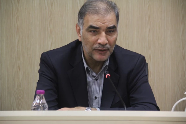 مشاور فرهنگی، اجتماعی و علمی سازمان برنامه و بودجه کشور به اتفاق معاون طرح و برنامه دانشگاه فرهنگیان و مدیران کل طرح و برنامه و منابع انسانی دانشگاه از پردیس های استان هرمزگان بازدید نمودند . 12