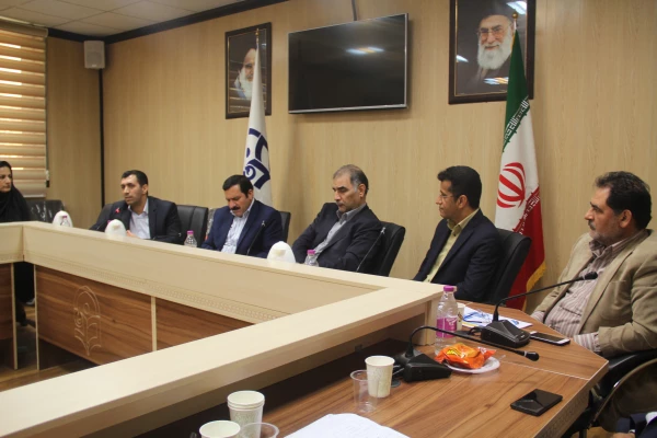 مشاور فرهنگی، اجتماعی و علمی سازمان برنامه و بودجه کشور به اتفاق معاون طرح و برنامه دانشگاه فرهنگیان و مدیران کل طرح و برنامه و منابع انسانی دانشگاه از پردیس های استان هرمزگان بازدید نمودند . 15