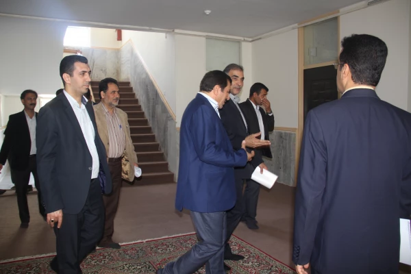 مشاور فرهنگی، اجتماعی و علمی سازمان برنامه و بودجه کشور به اتفاق معاون طرح و برنامه دانشگاه فرهنگیان و مدیران کل طرح و برنامه و منابع انسانی دانشگاه از پردیس های استان هرمزگان بازدید نمودند . 22