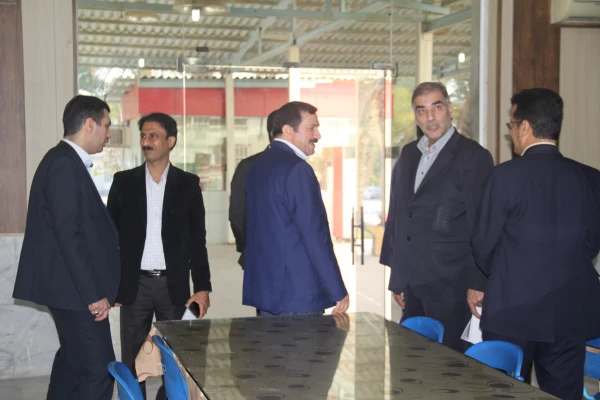 مشاور فرهنگی، اجتماعی و علمی سازمان برنامه و بودجه کشور به اتفاق معاون طرح و برنامه دانشگاه فرهنگیان و مدیران کل طرح و برنامه و منابع انسانی دانشگاه از پردیس های استان هرمزگان بازدید نمودند . 20