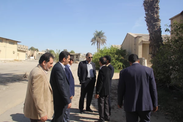 مشاور فرهنگی، اجتماعی و علمی سازمان برنامه و بودجه کشور به اتفاق معاون طرح و برنامه دانشگاه فرهنگیان و مدیران کل طرح و برنامه و منابع انسانی دانشگاه از پردیس های استان هرمزگان بازدید نمودند . 36