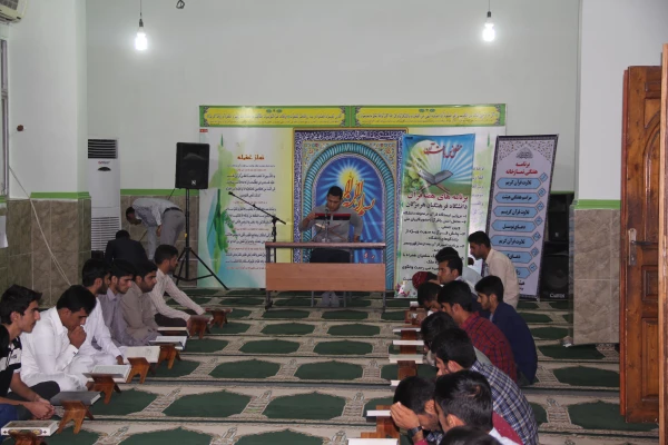همزمان با هفته قرآنی دانشگاه فرهنگیان هرمزگان 

محفل نورانی انس با قرآن کریم در پردیس شهید بهشتی هرمزگان 7