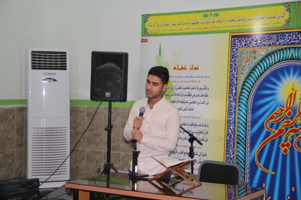 همزمان با هفته قرآنی دانشگاه فرهنگیان هرمزگان 

محفل نورانی انس با قرآن کریم در پردیس شهید بهشتی هرمزگان 4