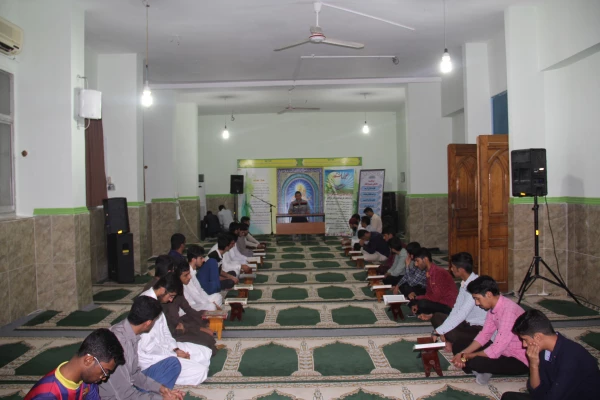 همزمان با هفته قرآنی دانشگاه فرهنگیان هرمزگان 

محفل نورانی انس با قرآن کریم در پردیس شهید بهشتی هرمزگان 5