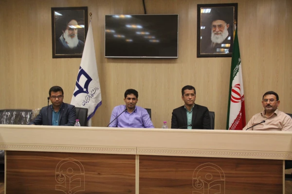 به مناسبت هفته کتاب و کتابخوانی برگزار شد :

تجلیل از کتابداران پردیس های هرمزگان و فعالان دانشجوئی حوزه کتاب و کتابخوانی 11