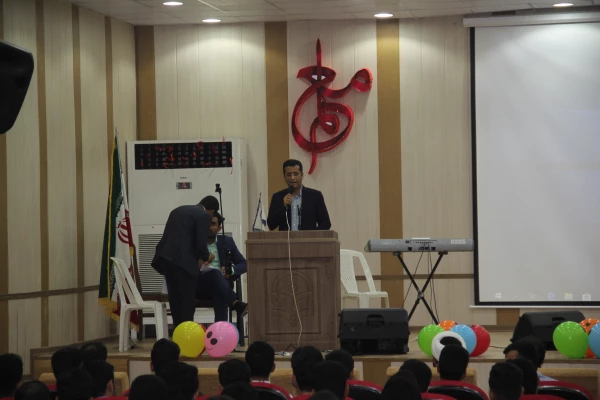 همزمان با آغاز هفته وحدت و میلاد پیامبر نور و رحمت محمد مصطفی (ص) در دانشگاه فرهنگیان هرمزگان برگزار گردید

جشن هفته وحدت و میلاد پیام آور وحی 2