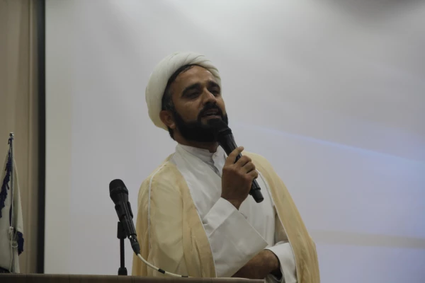 همزمان با آغاز هفته وحدت و میلاد پیامبر نور و رحمت محمد مصطفی (ص) در دانشگاه فرهنگیان هرمزگان برگزار گردید

جشن هفته وحدت و میلاد پیام آور وحی 3