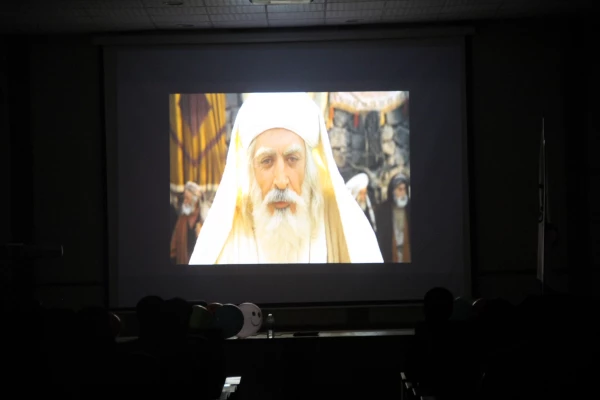 همزمان با آغاز هفته وحدت و میلاد پیامبر نور و رحمت محمد مصطفی (ص) در دانشگاه فرهنگیان هرمزگان برگزار گردید

جشن هفته وحدت و میلاد پیام آور وحی 6