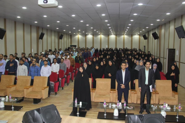 آیین آغازین دوره جدید مهارت آموزی دانشگاه فرهنگیان هرمزگان برگزار شد.
دوره جدید مهارت آموزی دانشگاه فرهنگیان هرمزگان با حضور 330  نفر از مهارت آموزان جدید ، آغاز شد . 14