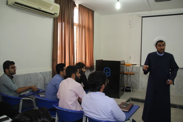 دوره آموزشی- مهارتی قرآن، نماز و مهدویت ویژه دانشجو معلمان سال آخر (ورودی های 1394) پردیس فاطمه الزهرا (س)

 11