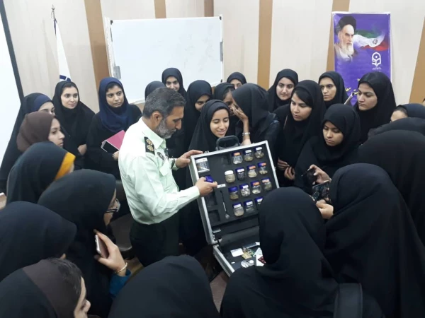 گارکاه با موضوع مواد مخدر در پردیس شهید بهشتی هرمزگان 4