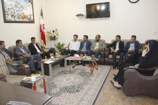 دیدار سرپرست و اعضای شورای مدیریت دانشگاه فرهنگیان با مدیرکل جدید آموزش و پرورش استان
 4