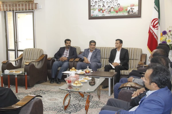 دیدار سرپرست و اعضای شورای مدیریت دانشگاه فرهنگیان با مدیرکل جدید آموزش و پرورش استان
 6