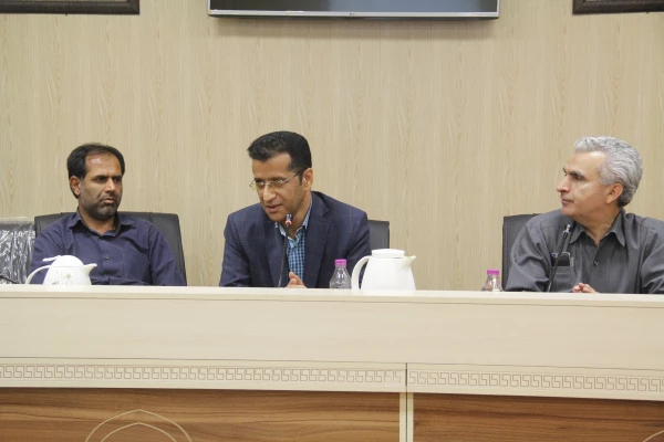 به مناسبت روز دانشجو ، انجمن اسلامی دانشجویان پردیس شهید بهشتی برگزار کرد. 3