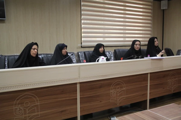 در دانشگاه فرهنگیان هرمزگان برگزار گردید :

کارگاه سند تحول بنیادین آموزش و پرورش ویژه اعضای هیات علمی
 5