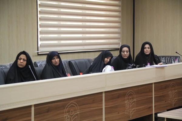 در دانشگاه فرهنگیان هرمزگان برگزار گردید :

کارگاه سند تحول بنیادین آموزش و پرورش ویژه اعضای هیات علمی
 8