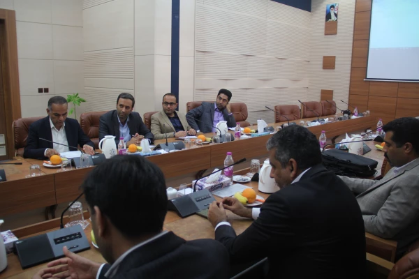 نشست هیات امنای دانشگاه فرهنگیان هرمزگان به ریاست دکتر همتی استاندار هرمزگان
 3