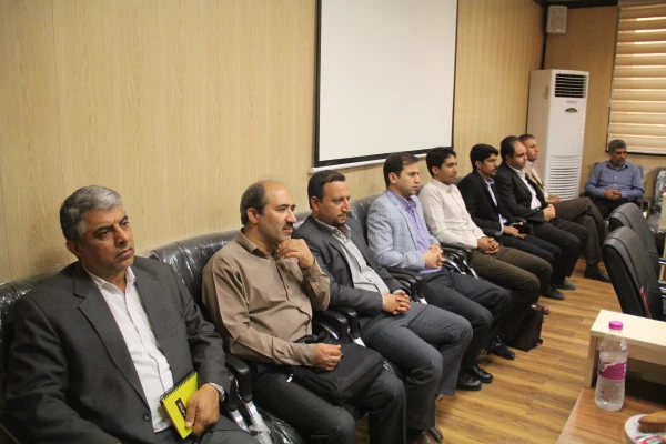 در نشست عمومی اعضای هیات علمی و مدرسان مدعو دانشگاه فرهنگیان هرمزگان صورت گرفت :

معارفه مدیران جدید گروه های آموزشی دانشگاه فرهنگیان هرمزگان 5