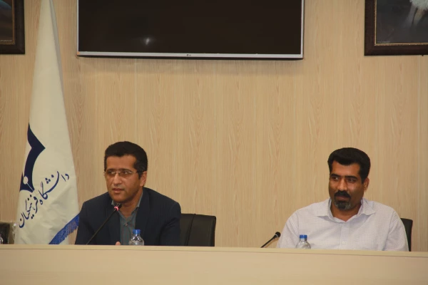 اولین نشست شورای اداری دانشگاه فرهنگیان هرمزگان در سال 98 برگزار گردید 7