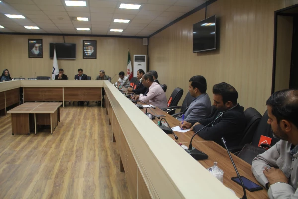 به مناسبت دهه سرآمدی آموزش و با موضوع تحلیل کیفیت آموزش برگزار گردید.

گردهمائی استادان و اعضای هیات علمی دانشگاه فرهنگیان هرمزگان 
 6