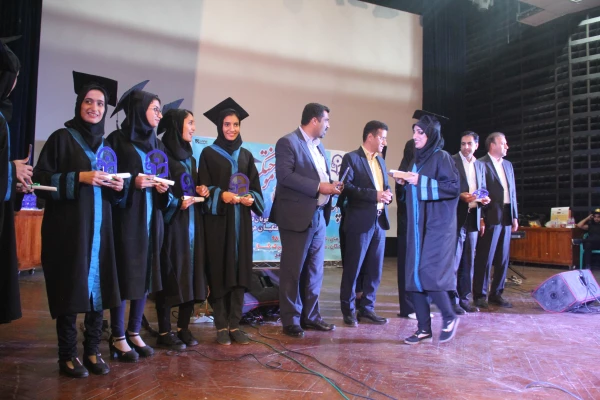 آیین با شکوه چهارمین جشن دانش آموختگی دانشجویان دانشگاه فرهنگیان هرمزگان برگزار گردید. 7