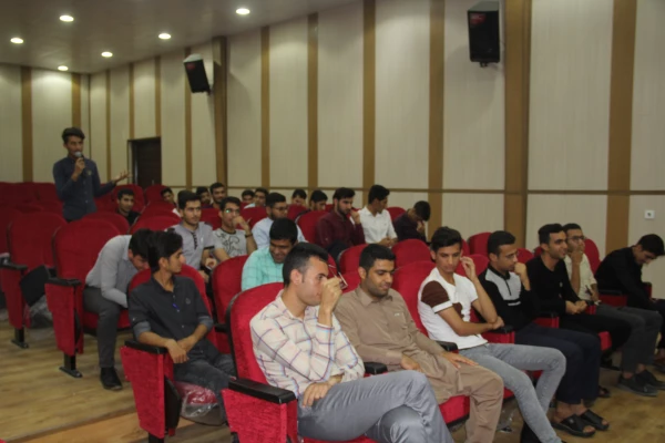 نشست صمیمی مدیریت امور پردیس های استان هرمزگان با دانشجویان پردیس شهید بهشتی 5