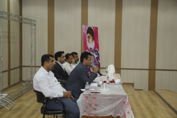 نشست صمیمی مدیریت امور پردیس های استان هرمزگان با دانشجویان پردیس شهید بهشتی 6