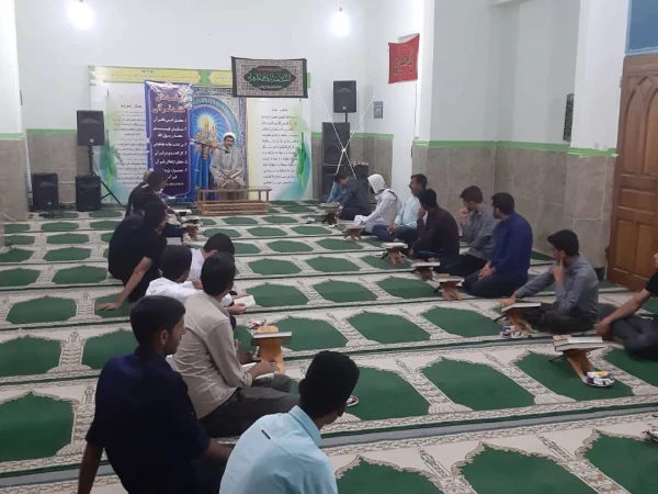 به مناسبت هفته قرآنی دانشگاه فرهنگیان هرمزگان برگزار گردید
  محفل انس با قرآن کریم
 3