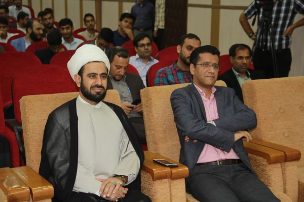 به مناسبت هفته وحدت و میلاد پیام آور وحی  و با حضور علمای تشیع و تسنن  برگزار گردید
همایش نقش نخبگان در تقویت وحدت اسلام در گام دوم انقلاب 2