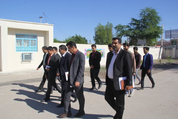 بازدید دکتر انصاری راد معاون دانشجویی دانشگاه فرهنگیان از پردیس ها و  واحدهای تابعه دانشگاه فرهنگان هرمزگان 3