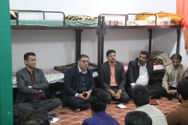 بازدید دکتر انصاری راد معاون دانشجویی دانشگاه فرهنگیان از پردیس ها و  واحدهای تابعه دانشگاه فرهنگان هرمزگان 5