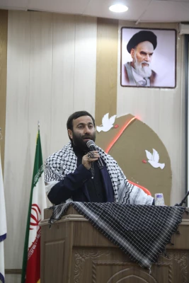 پنجمین یادواره شهدای تربیت معلم استان هرمزگان برگزار گردید. 10