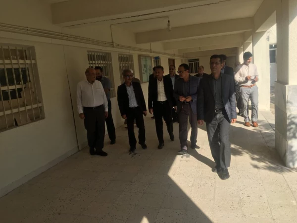 بازدیـد رئیـس و اعضـای مجمـع خیـرین مدرسـه سـاز استـان هرمزگـان از پردیـس فاطمـه الزهـرا(س) بندرعبـاس 2